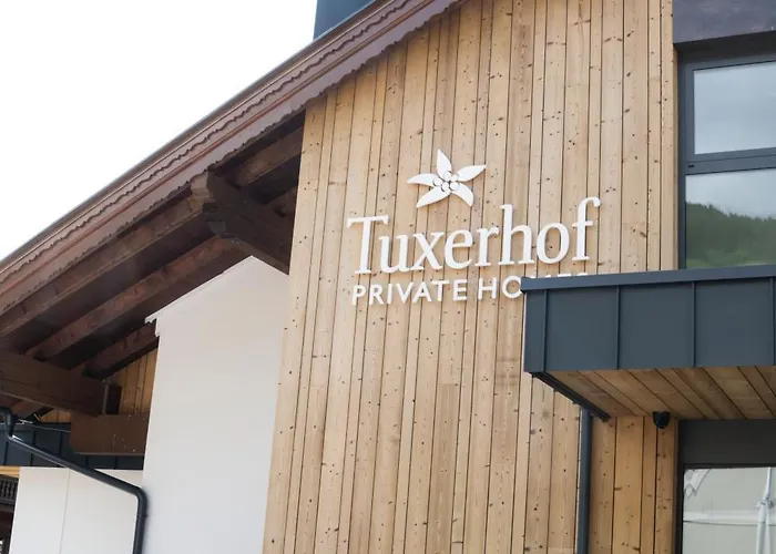 Private Homes Alpin Lägenhetshotell Tux